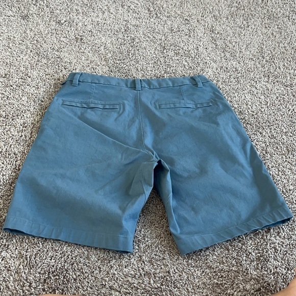 Lululemon Commission Classic-Fit Short 9"
Oxford - Picture 4 of 11
